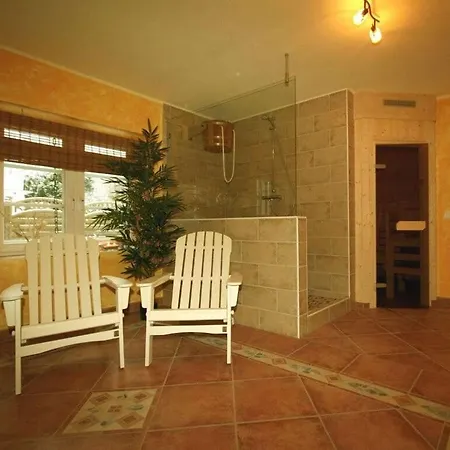Holiday home Maraike Comfortable *